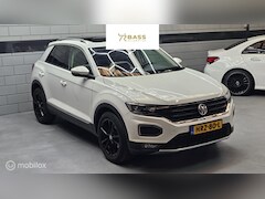 Volkswagen T-Roc - 1.5 TSI Sport Pano Camera LMV