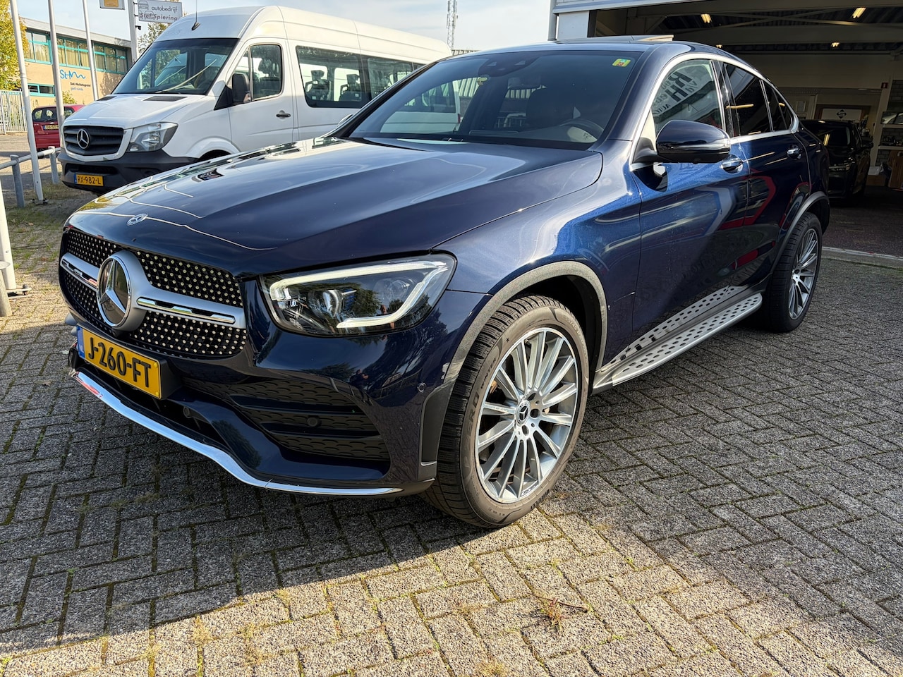Mercedes-Benz GLC-klasse Coupé - 200 AMG Premium Plus BJ 2020 ALLE OPTIES - AutoWereld.nl