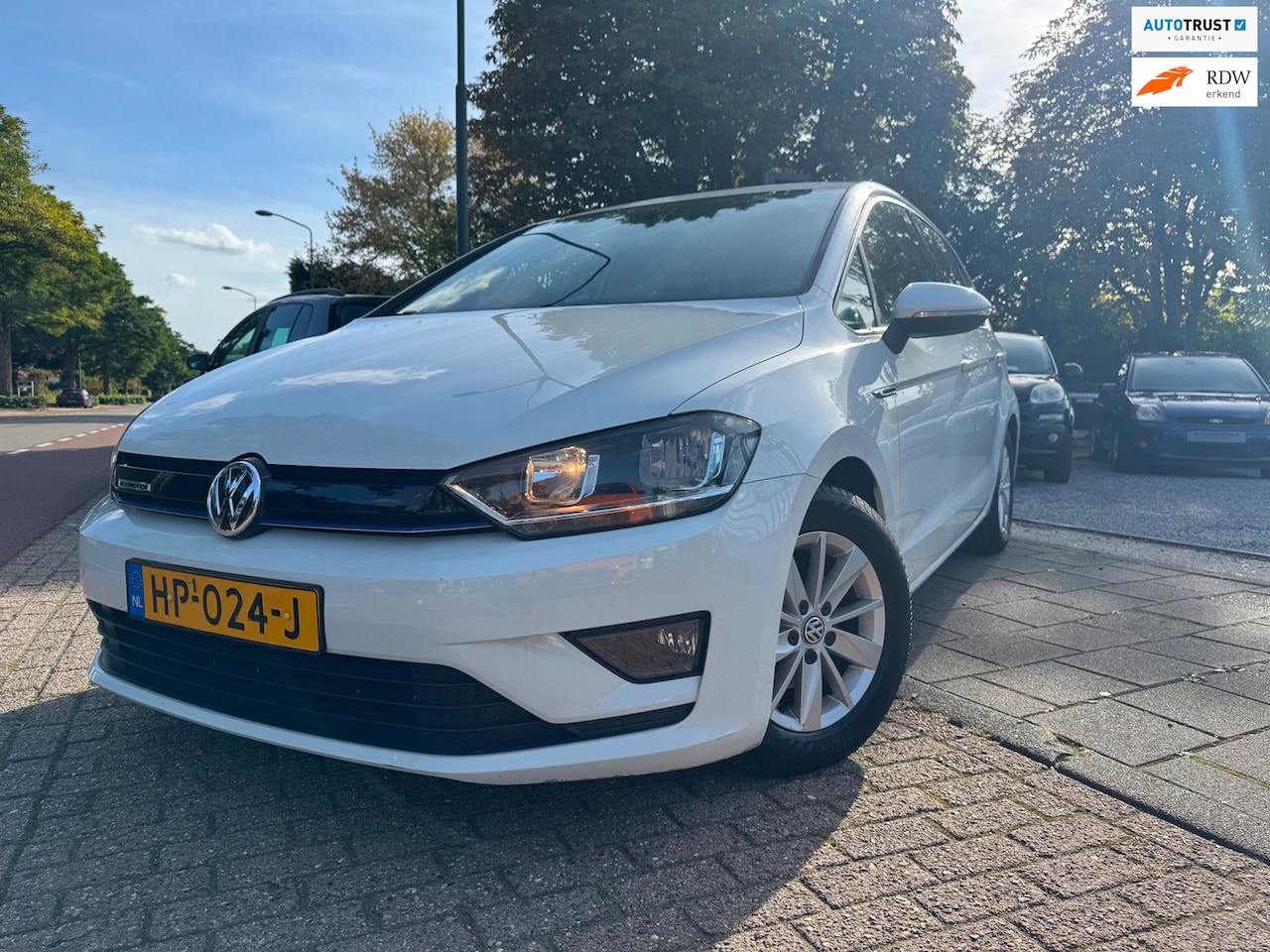 Volkswagen Golf Sportsvan - 1.0 TSI A-C Elek Pakket Navi Cruise Pdc - AutoWereld.nl