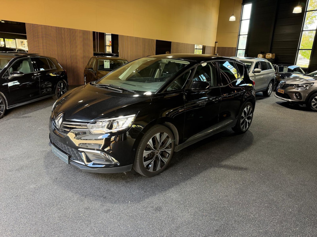 Renault Scénic - 1.3 TCe Limited 1.3 TCe Limited - AutoWereld.nl