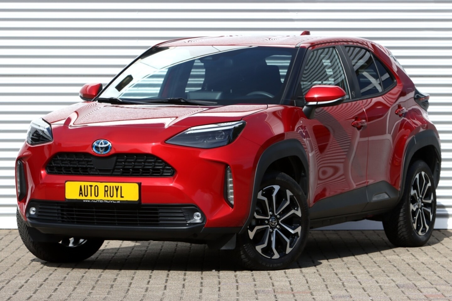 Toyota Yaris Cross - 1.5 Hybrid Dynamic / Winter-Pakket / Navi - AutoWereld.nl