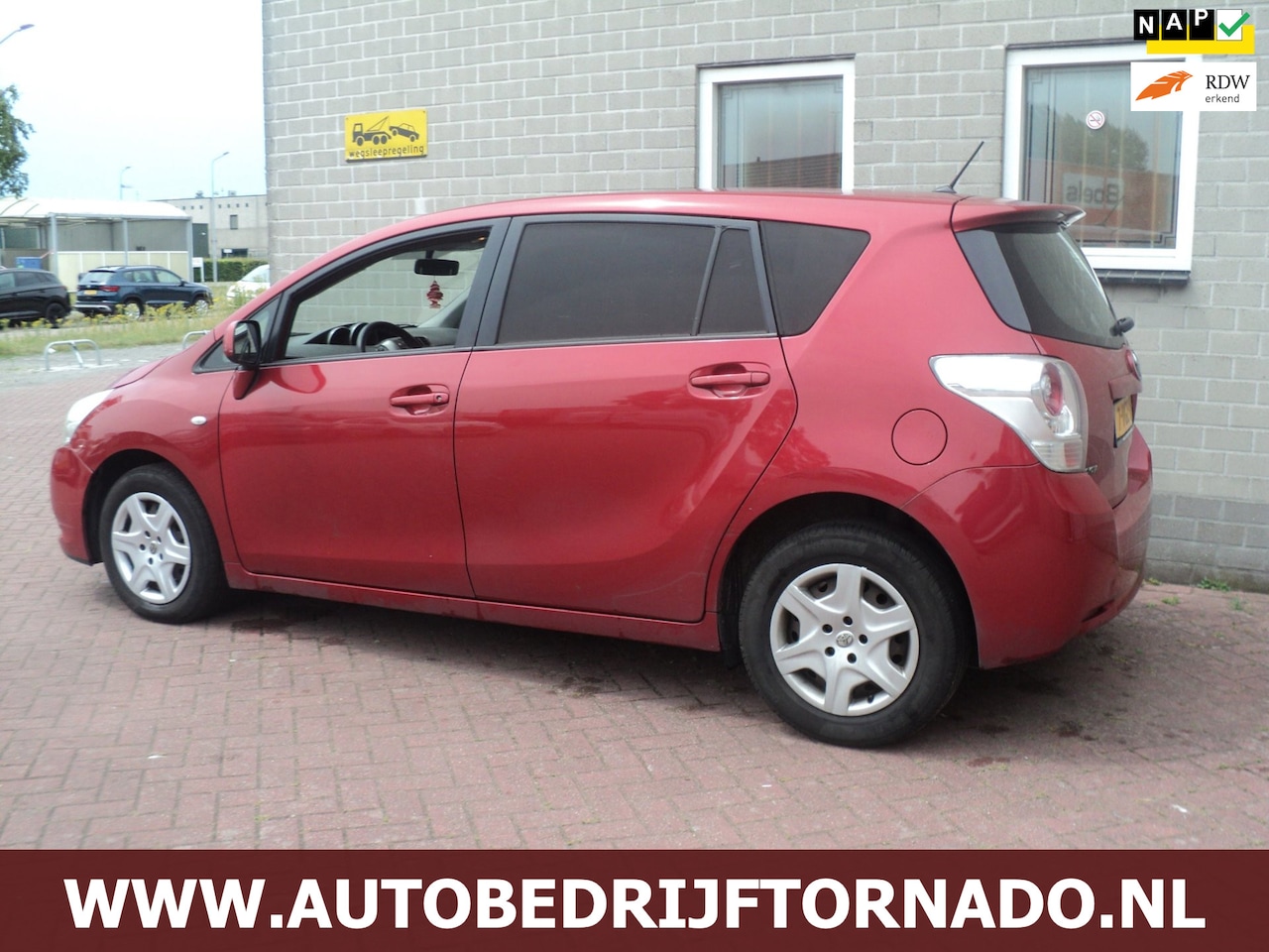 Toyota Verso - 2.0 D-4D-F Comfort bj 2010 - AutoWereld.nl