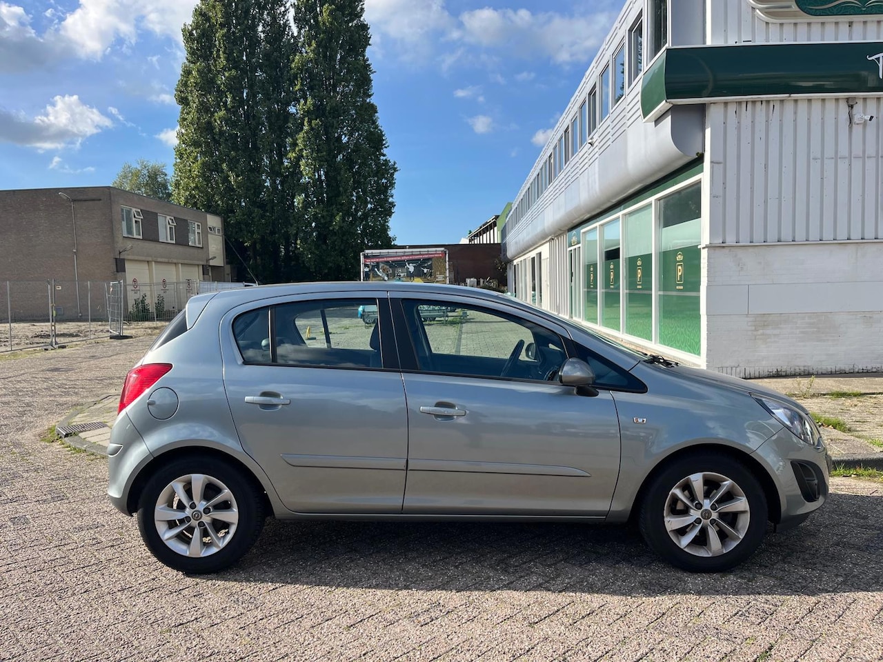 Opel Corsa - 1.2-16V Design Edition 5drs. Automaat - AutoWereld.nl