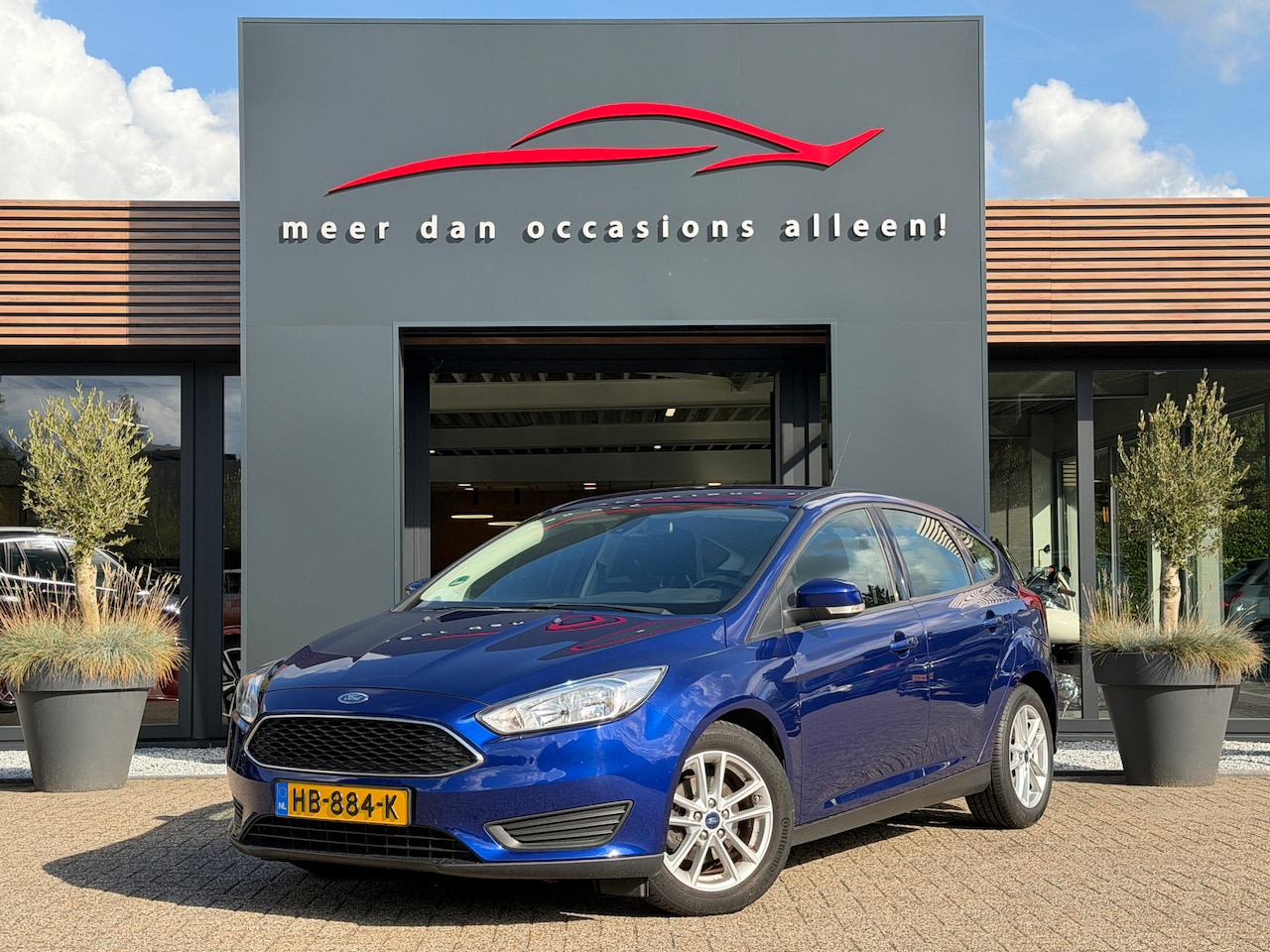 Ford Focus - 1.0 Ecoboost Trend Edition | Cruise Control | Parkeersensoren Achter | Airconditioning - AutoWereld.nl