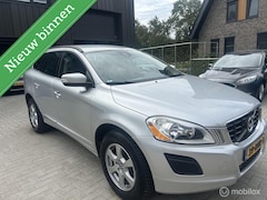 Volvo XC60 - 2.0 T5 241 PK Momentum 1e Eigenaar