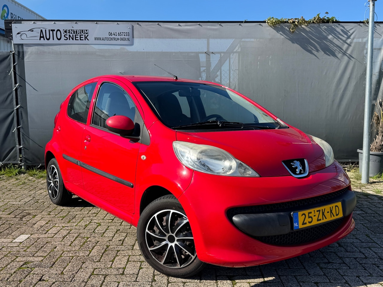 Peugeot 107 - 1.0-12V XS - NWE APK - Elektr. ramen - AutoWereld.nl