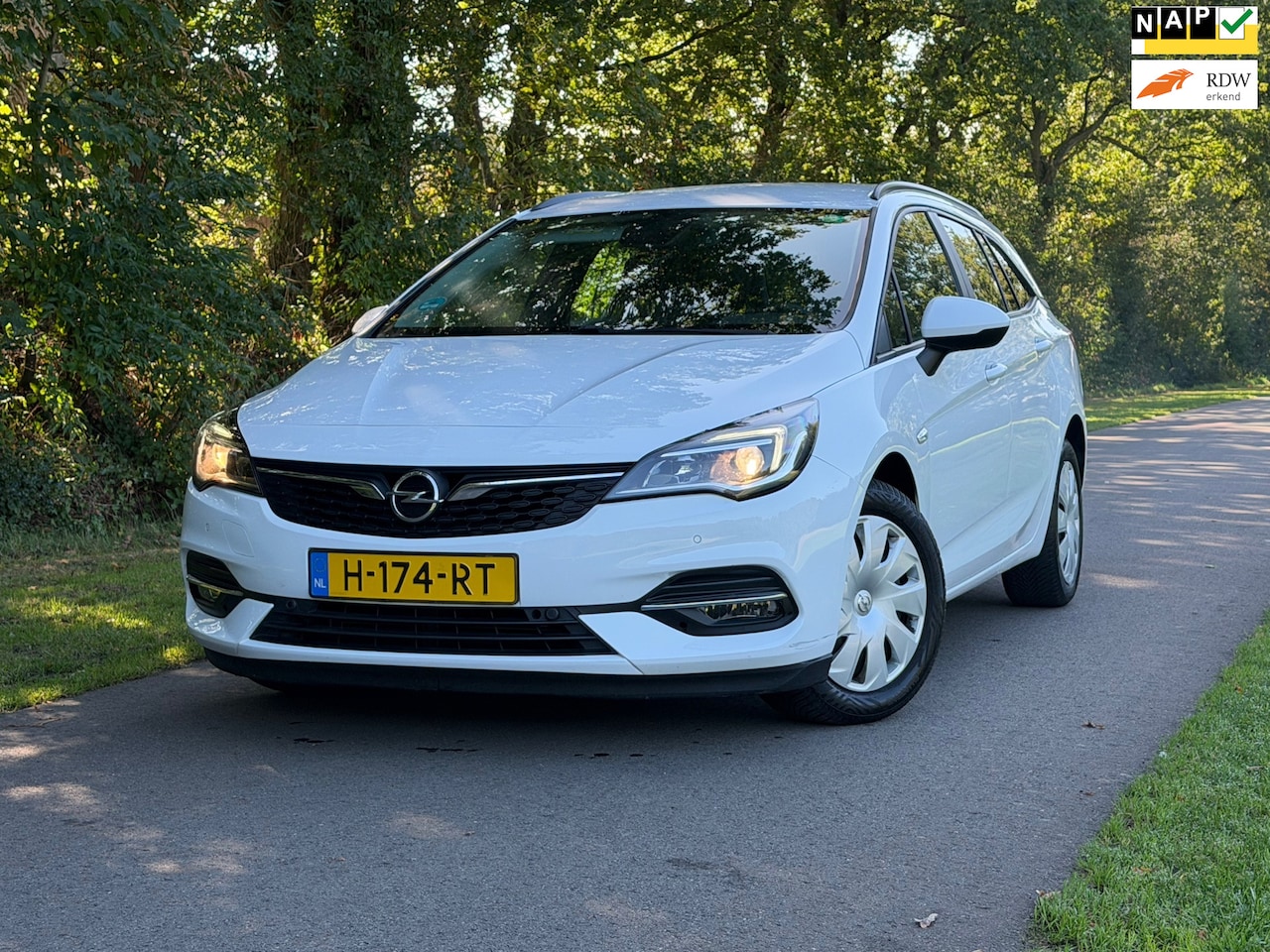 Opel Astra Sports Tourer - 1.2 Business Edition | Cruise control + Navi + NAP Nu € 6.950,- !!! - AutoWereld.nl