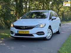 Opel Astra Sports Tourer - 1.2 Business Edition | Cruise control + Navi + NAP Nu € 6.950,
