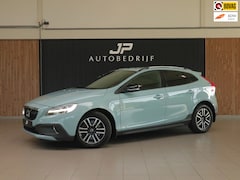 Volvo V40 Cross Country - 1.5 T3 Summum AMAZON BLUE|ADAPT.CRUISE|BLIS|LEDER|STOELVERWARMING V&A|HARMAN/KARDON|PDC|2