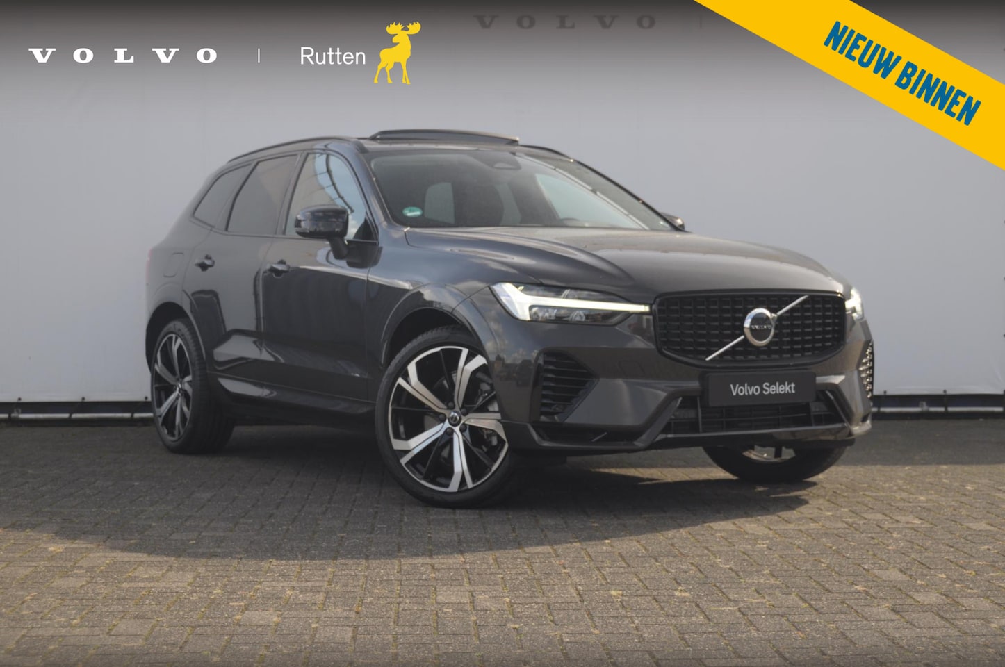 Volvo XC60 - T6 350PK Automaat AWD Plus Dark Trekhaak / Adaptieve cruise control / BLIS / Panoramadak / - AutoWereld.nl
