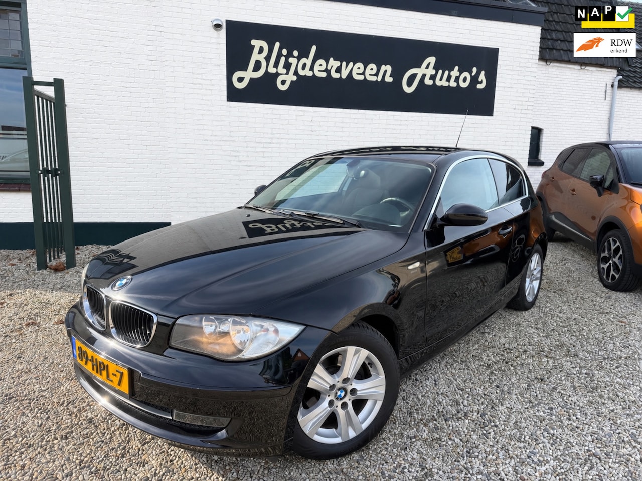 BMW 1-serie - 116i Introduction Automaat | Org. NL | Airco | Cruise | A.S. Banden | LM - AutoWereld.nl