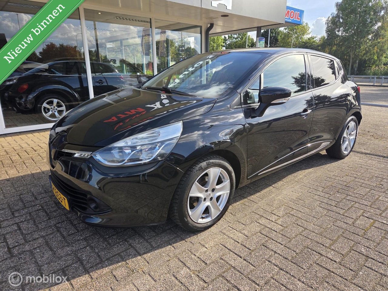 Renault Clio - 1.2 16V 5Drs Airco Cruise LMV Navigatie Apk - AutoWereld.nl