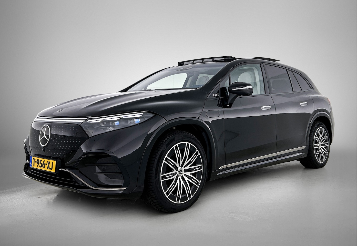 Mercedes-Benz EQS SUV - 450 4MATIC AMG Line 7p 118 kWh 7 Persoons. | Burmester. | Premium Plus. | Keyles go. | Hea - AutoWereld.nl