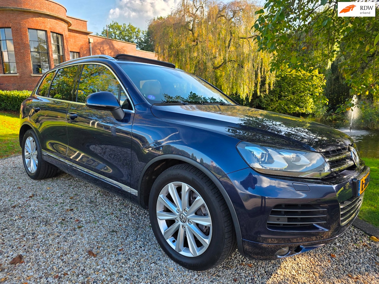 Volkswagen Touareg - 3.0 TSI Hybrid Highline PANORAMA/trekhaak - AutoWereld.nl