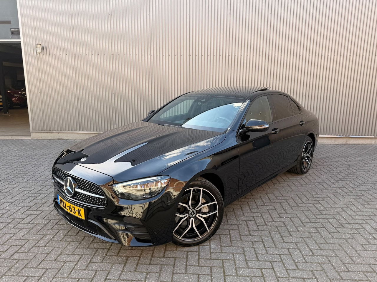 Mercedes-Benz E-klasse - 300 e 4MATIC Exclusive Line Panorama|Trekhaak|Burmester|Camera - AutoWereld.nl