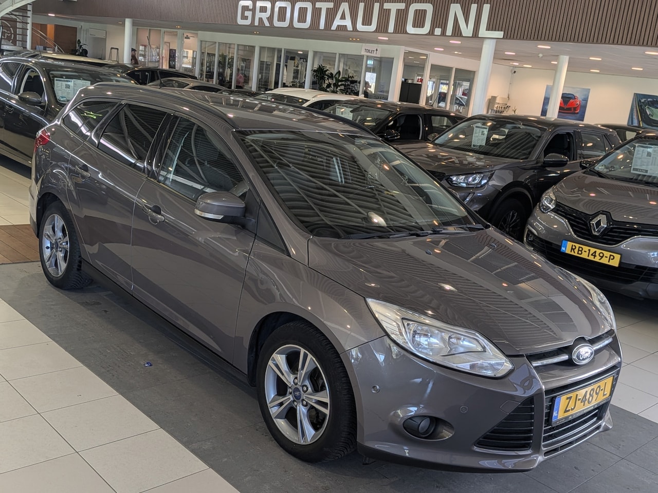 Ford Focus Wagon - 1.0 EcoBoost Trend Airco, Stuurbekrachtiging - AutoWereld.nl