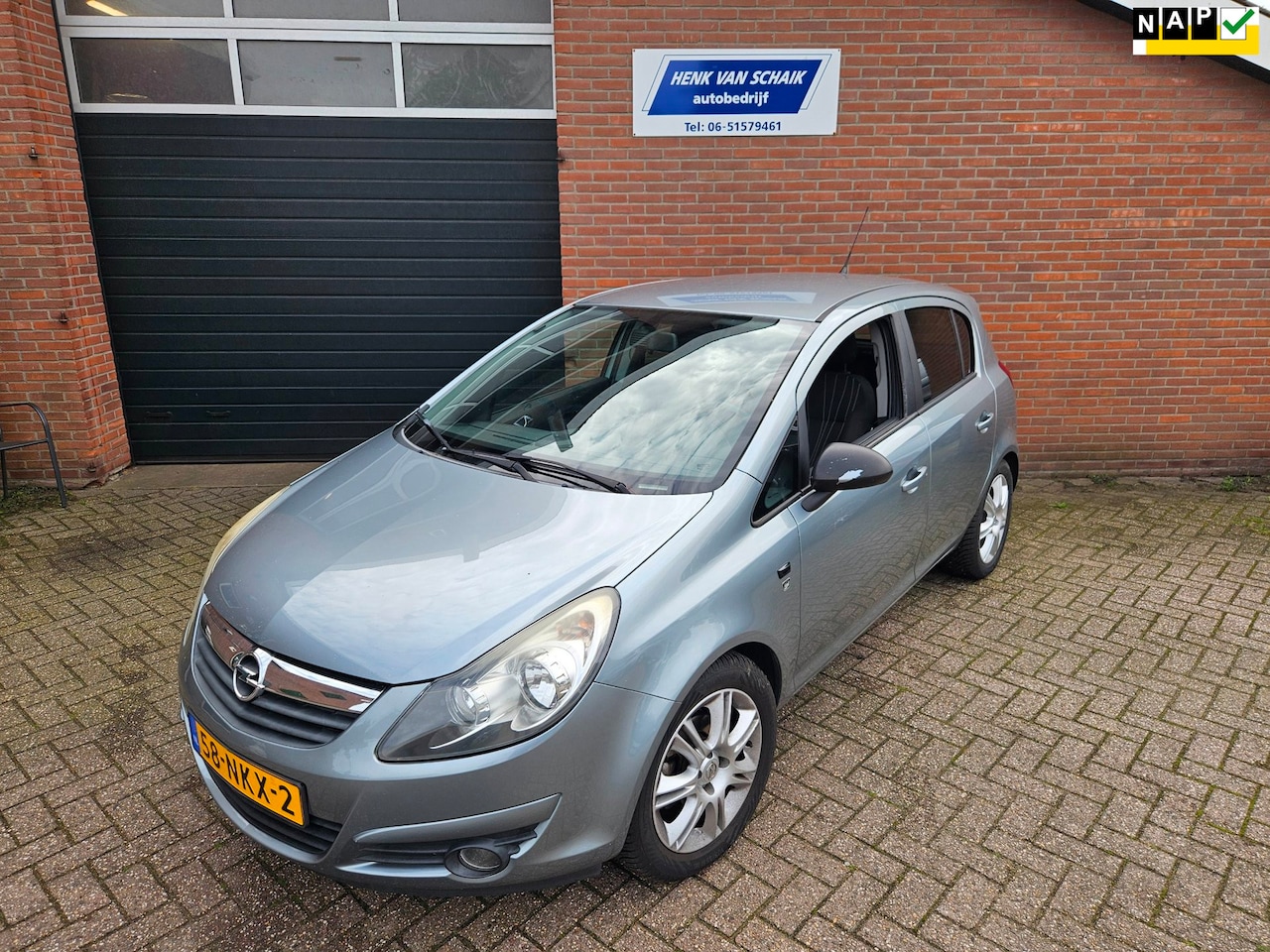Opel Corsa - 1.4-16V '111' Edition 2010 / Cruise / Airco - AutoWereld.nl