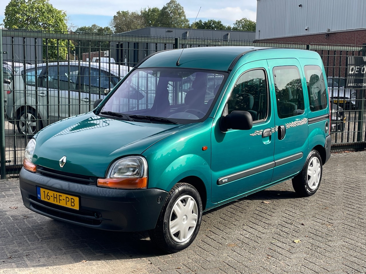 Renault Kangoo - 1.4 Privilège 68.000km 1e eig !! - AutoWereld.nl