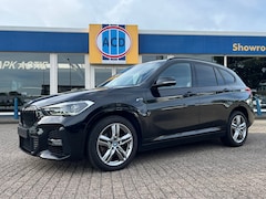 BMW X1 - XDrive25e M-Pakket High Executive Edition | Trekhaak | M-Sport |