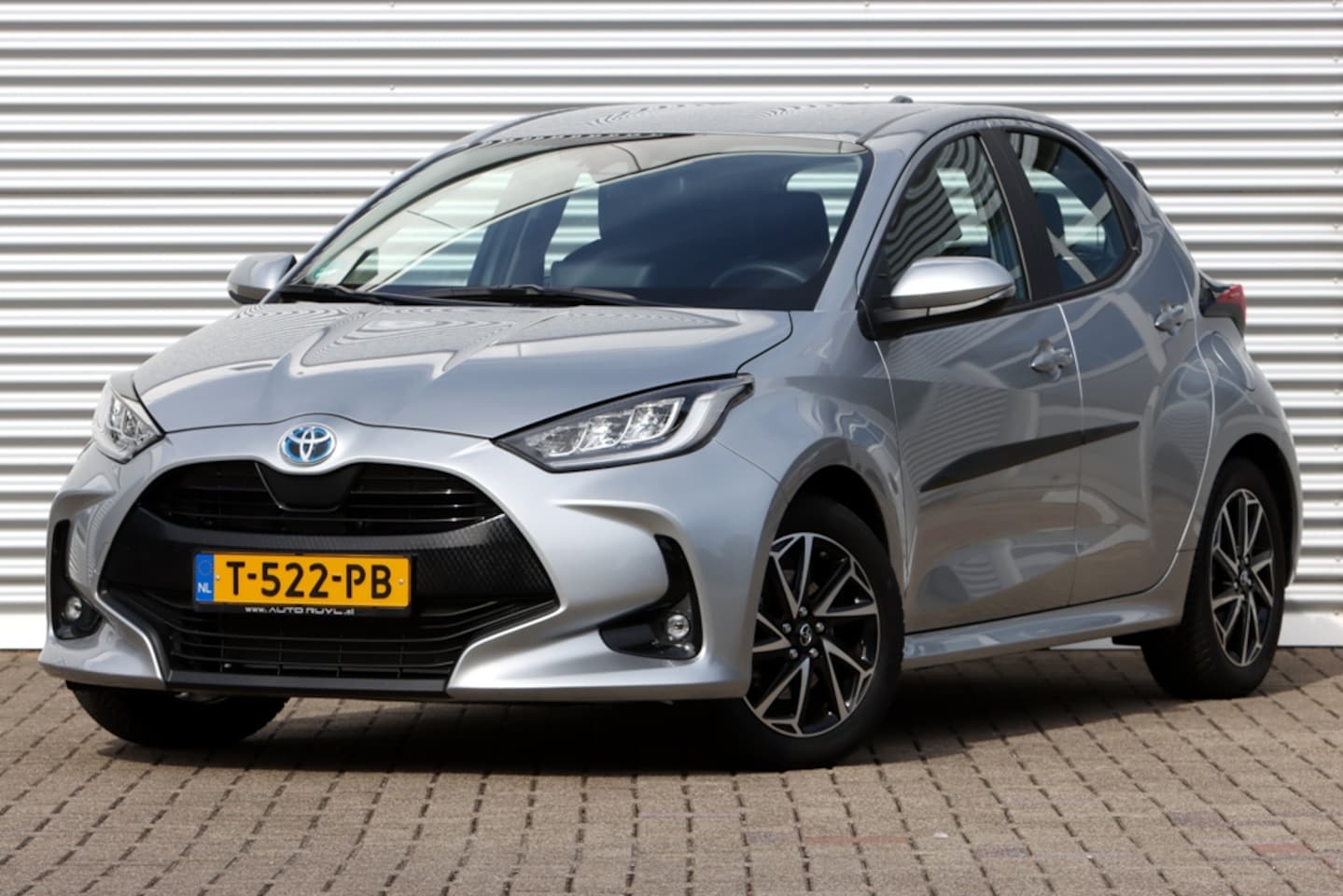 Toyota Yaris - 1.5 Hybrid Dynamic Carplay / Camera 11.668Km ! - AutoWereld.nl