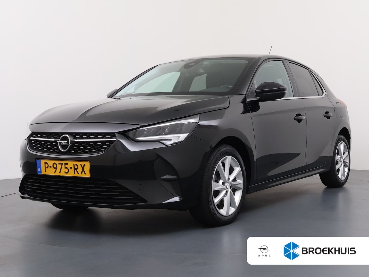 Opel Corsa - 1.2 T. 100 pk AUTOMAAT Elegance / Navigatie via Carplay / Parkeersensoren / ECC / LED / 17 - AutoWereld.nl