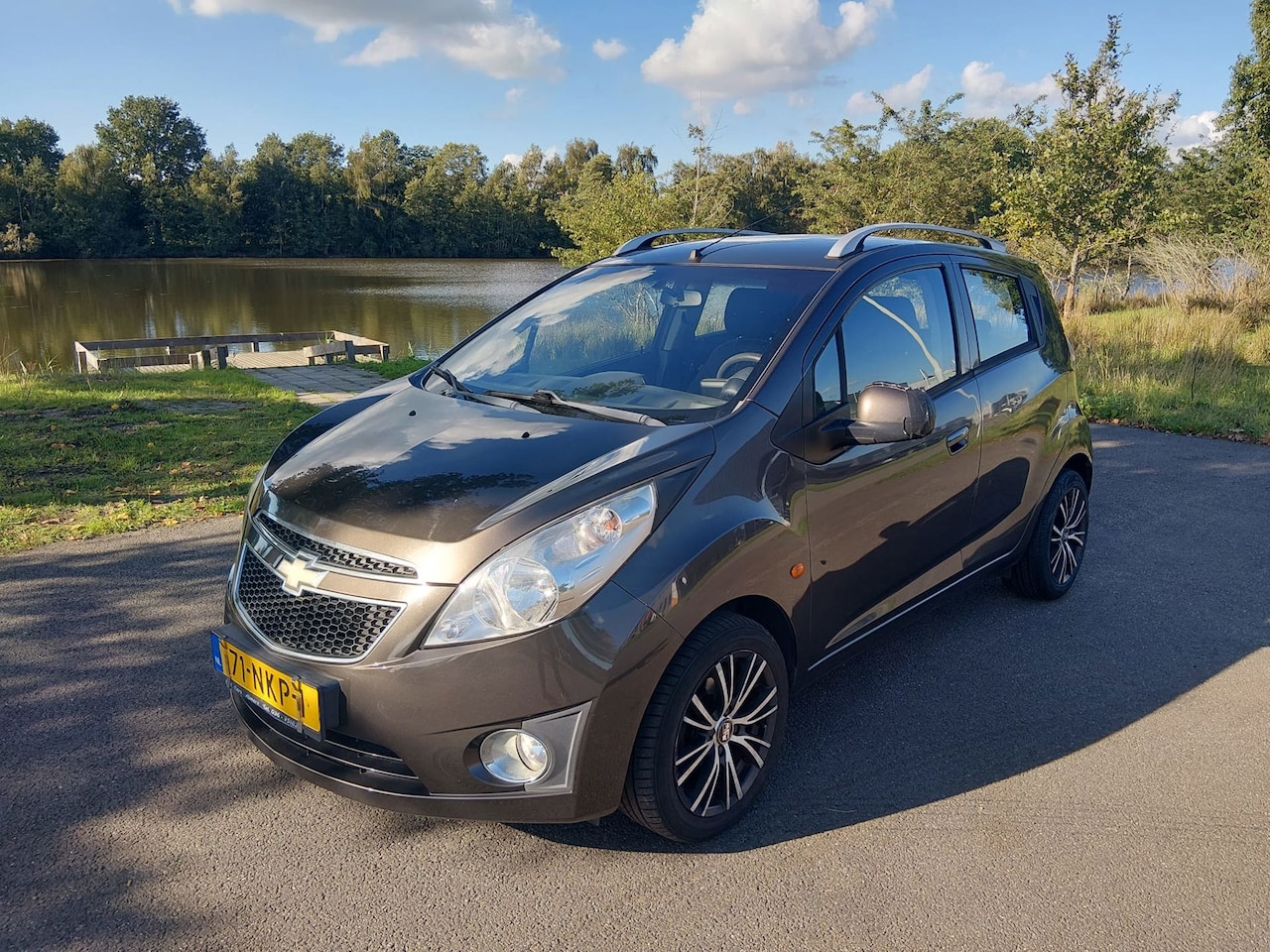 Chevrolet Spark - 1.0 16V LE Streetwise | apk: 01-10-2027 | - AutoWereld.nl