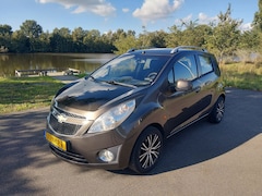 Chevrolet Spark - 1.0 16V LE Streetwise | apk: 01-10-2027 |