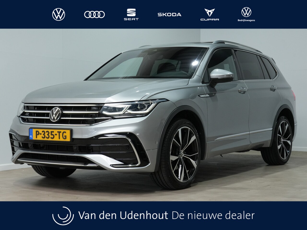 Volkswagen Tiguan Allspace - 1.5 150 pk DSGTSI R-Line Business+ 7 persoons R-Line 7 Persoons Navigatie 282 - AutoWereld.nl