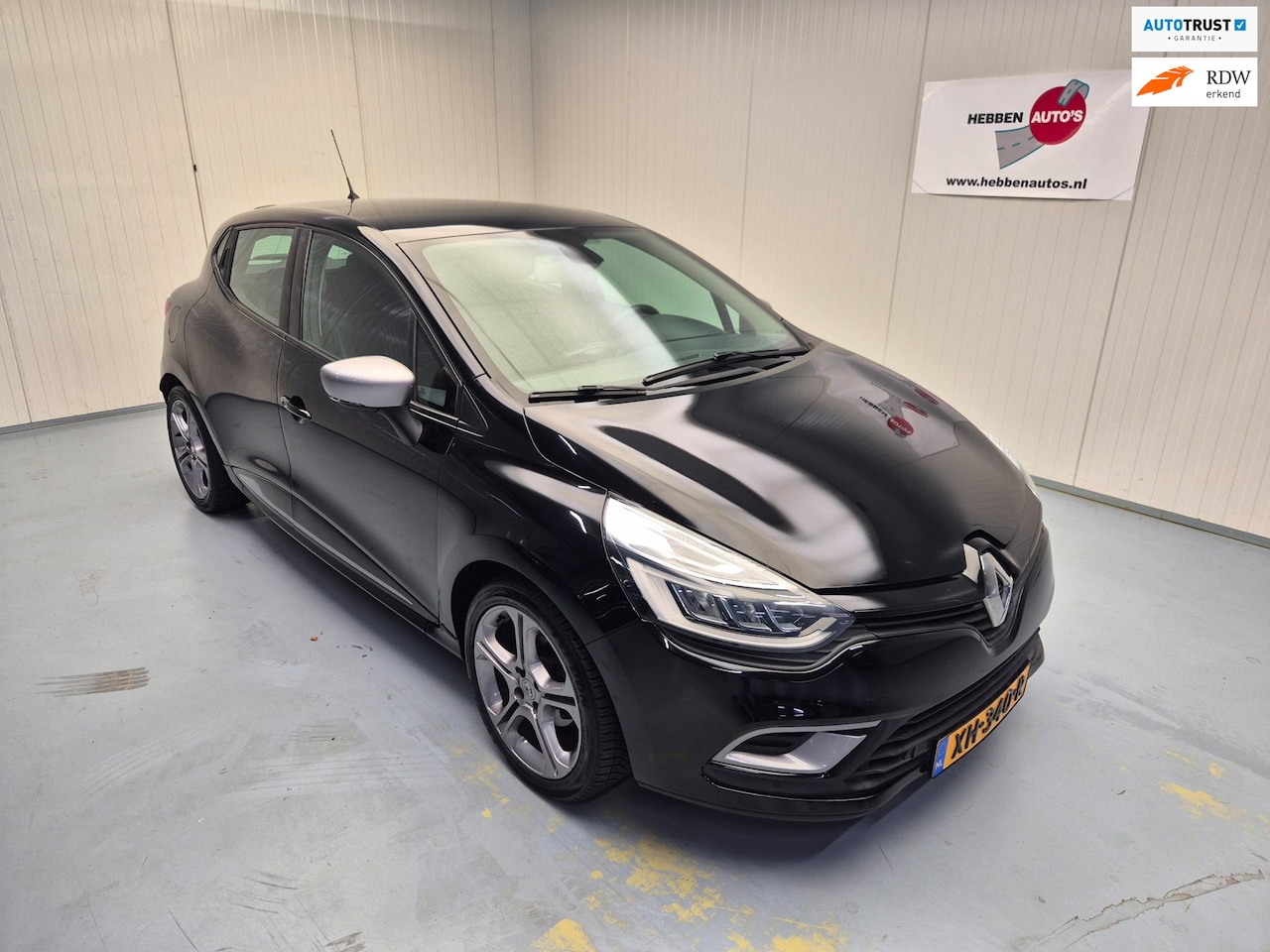 Renault Clio - 1.2 TCe Initiale Paris Navi Camera Ecc Cruise Alu Velgen - AutoWereld.nl
