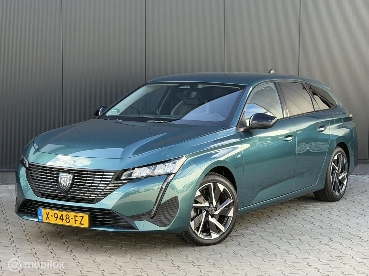 Peugeot 308 SW - 1.6 HYbrid 180 Allure Pack Business | TREKHAAK | - AutoWereld.nl