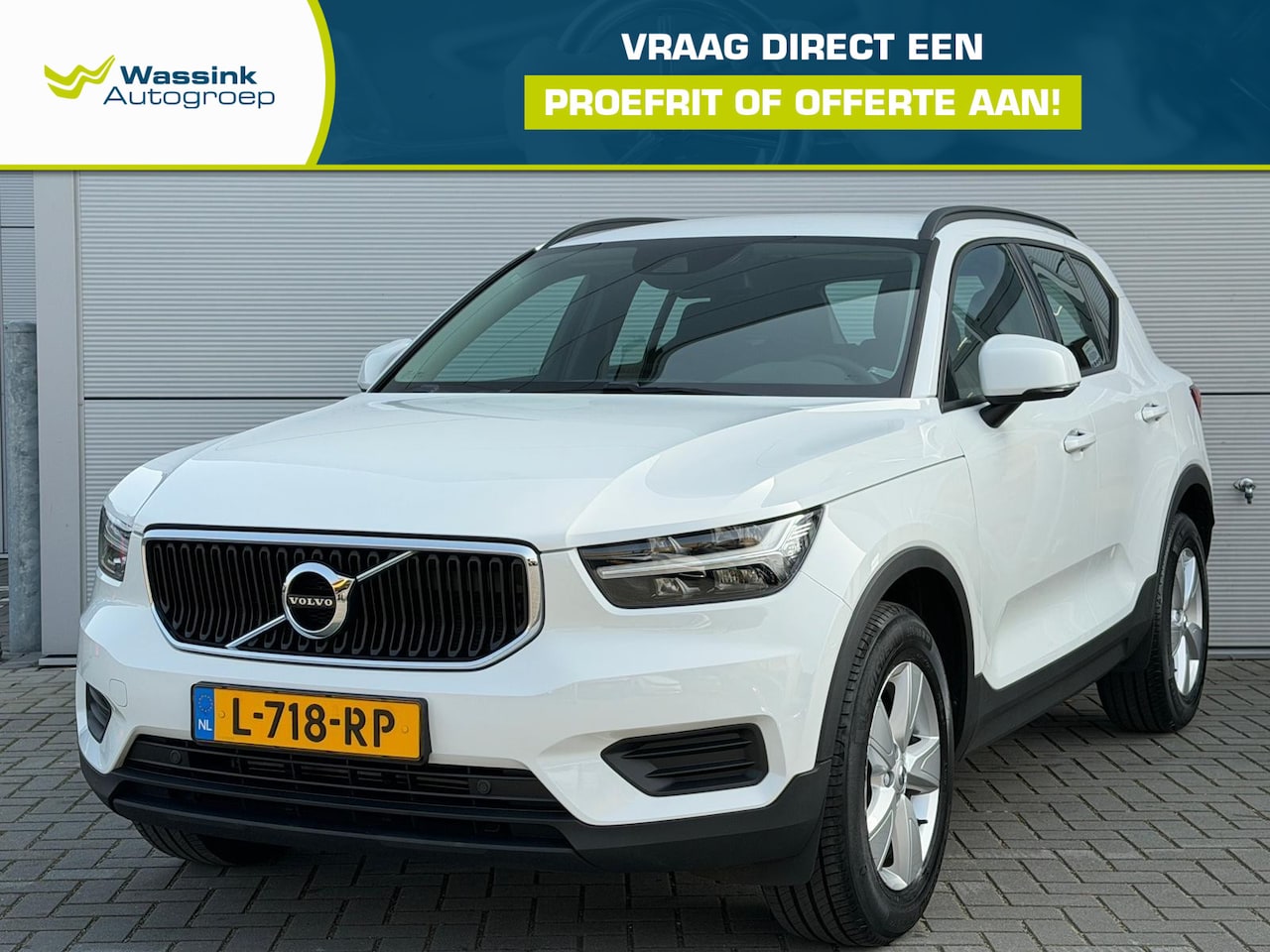 Volvo XC40 - T2 129pk Momentum Core Automaat | Climate control | Navigatie | Lm-velgen | Apple / Androi - AutoWereld.nl