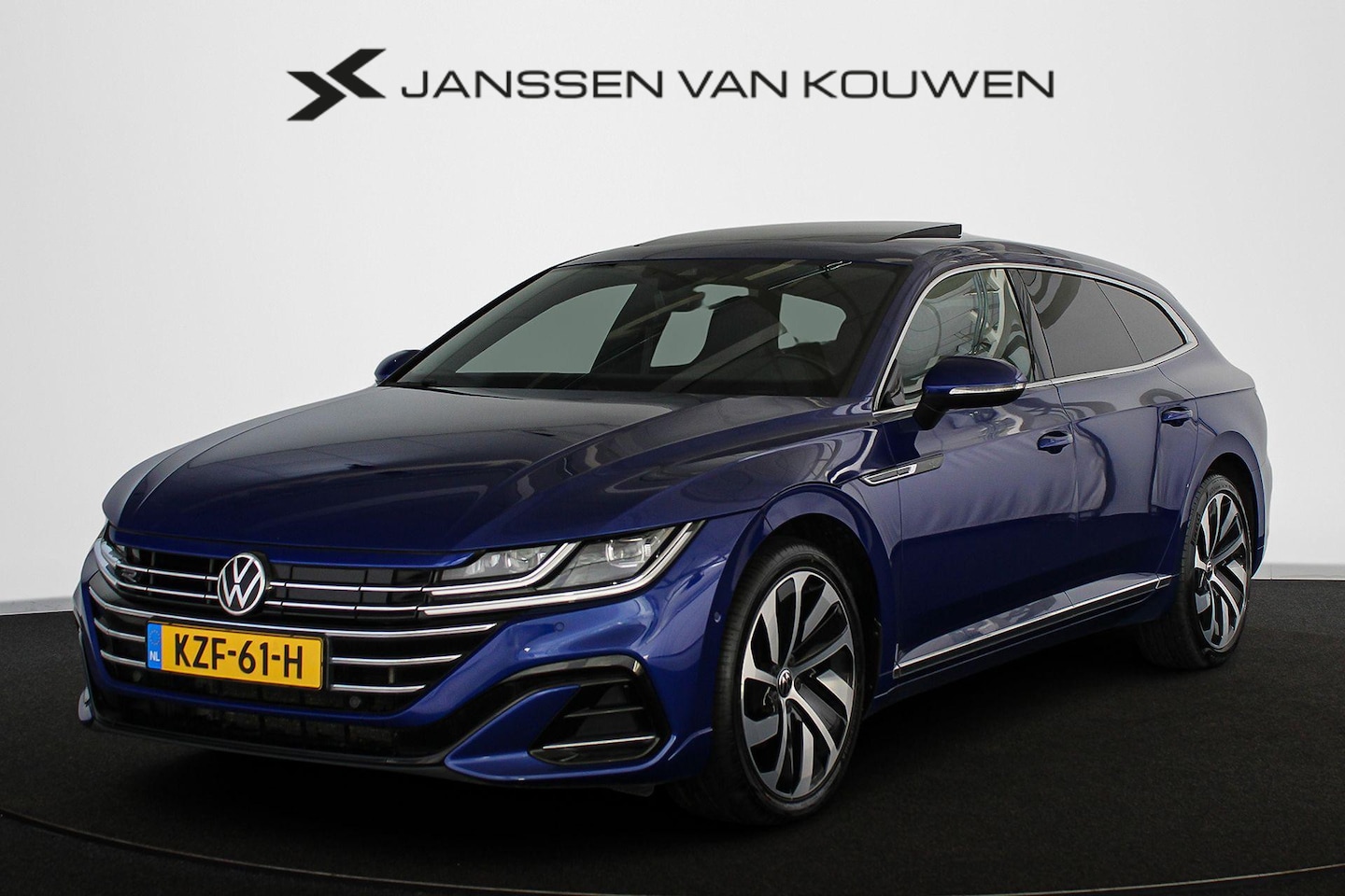 Volkswagen Arteon Shooting Brake - 1.4 TSI eHybrid R-Line Business+ Pano Trekhaak Leder Stoelverwarming - AutoWereld.nl