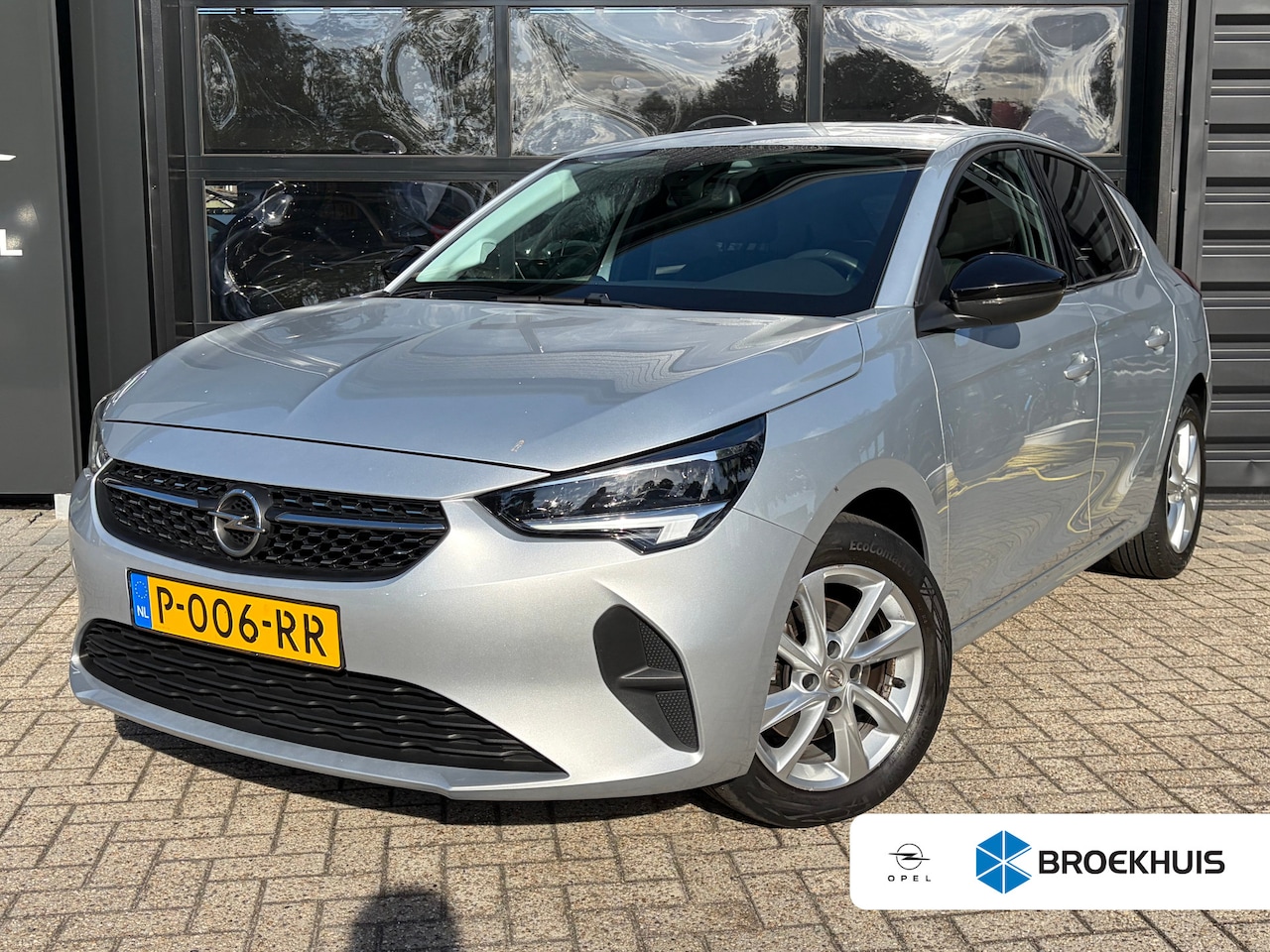 Opel Corsa - 1.2 100 PK Elegance | NAVIGATIE + APPLE CARPLAY/ANDROID AUTO| CAMERA + PARKEERSENSOREN ACH - AutoWereld.nl