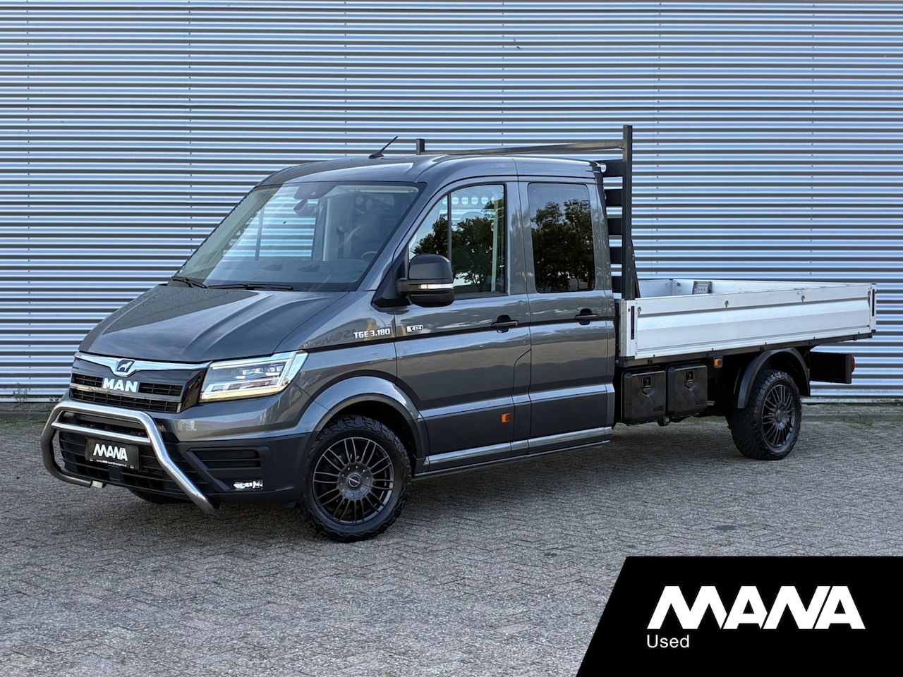 MAN TGE - 35 2.0 3.180 L4 4x4 DC Open Laadbak LED Automaat Airco Cruise ACC - AutoWereld.nl
