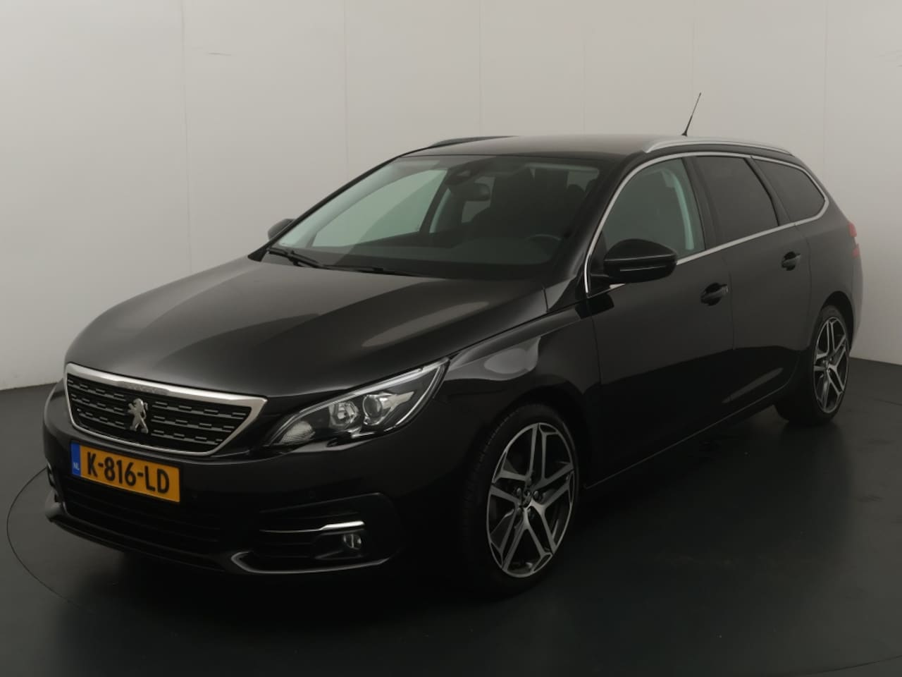 Peugeot 308 SW - 1.2 PureTech Allure 1.2 PureTech Allure - AutoWereld.nl