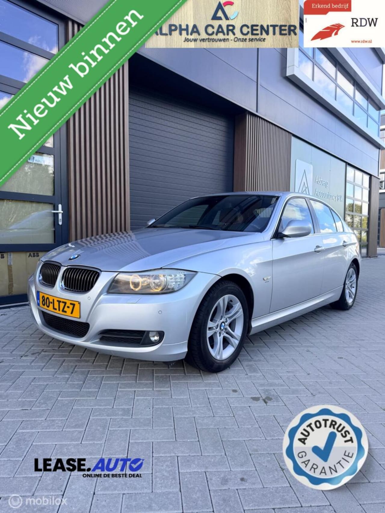 BMW 3-serie - 318i M Sport LEER/STOELVERW/NAP - AutoWereld.nl