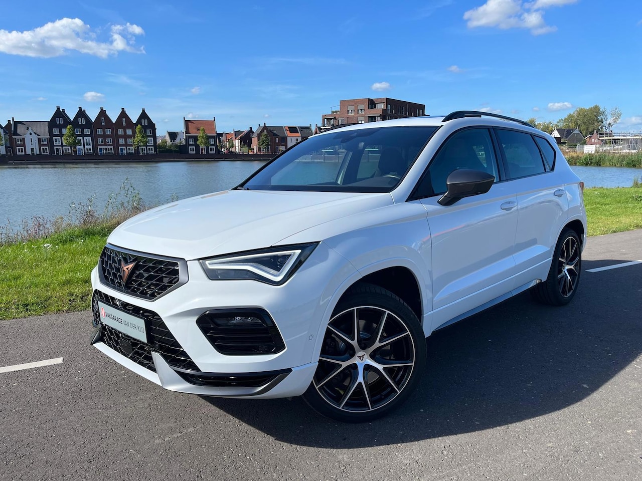 CUPRA Ateca - 2.0 TSI 4Drive VZ |Beats Audio|Panorama dak|360 Camera|Matrix koplampen|Business pakket Cu - AutoWereld.nl