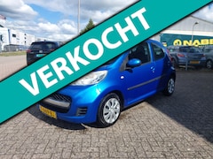 Peugeot 107 - 1.0-12V XR