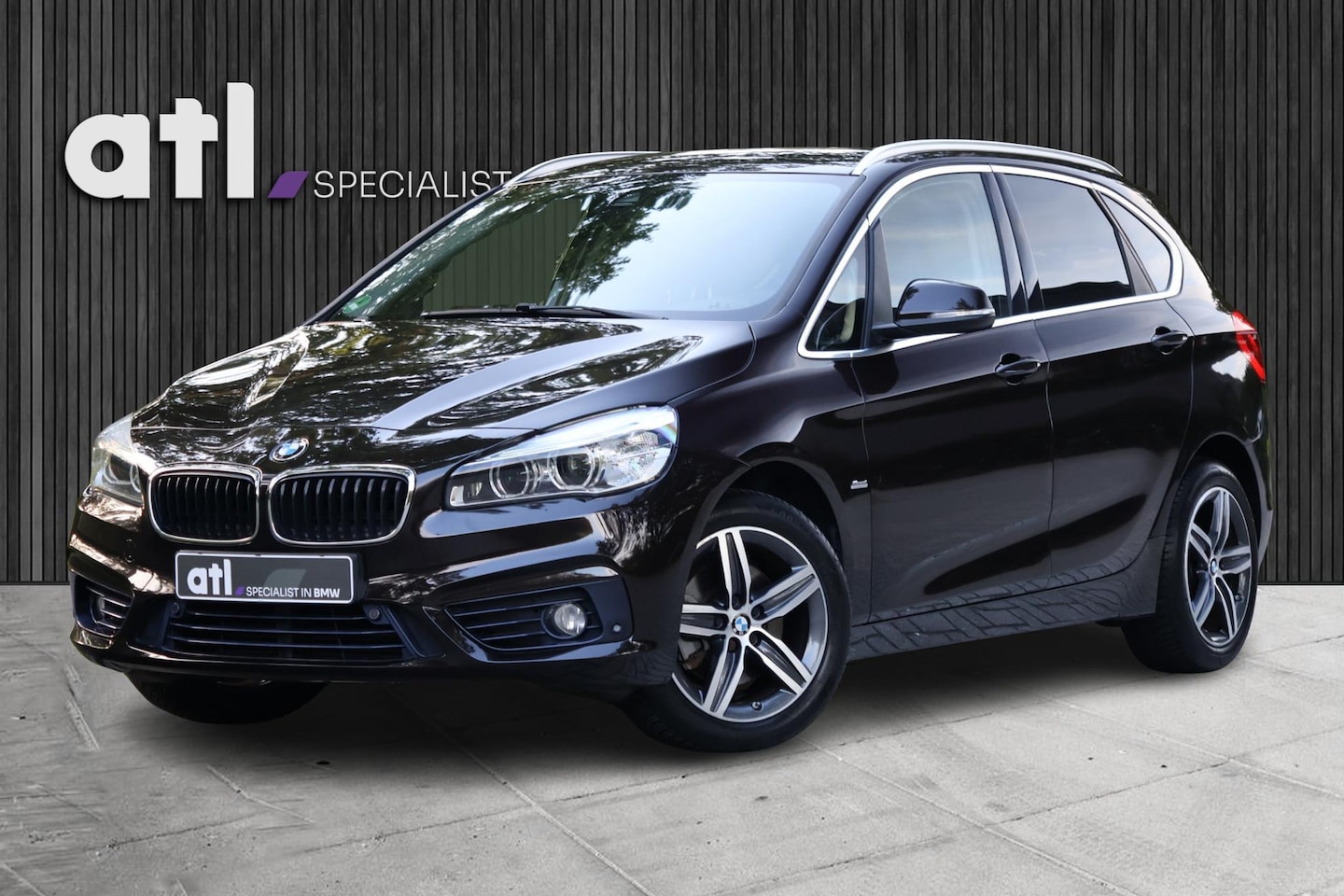 BMW 2-serie Active Tourer - 218i Sport Sportline | Navi | LED | Clima | Afn trekhaak | PDC | Stoelverwarming | Stoelve - AutoWereld.nl