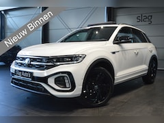 Volkswagen T-Roc - 1.5 TSI 3X R-LINE Black Style pano camera trekhaak 18 inch