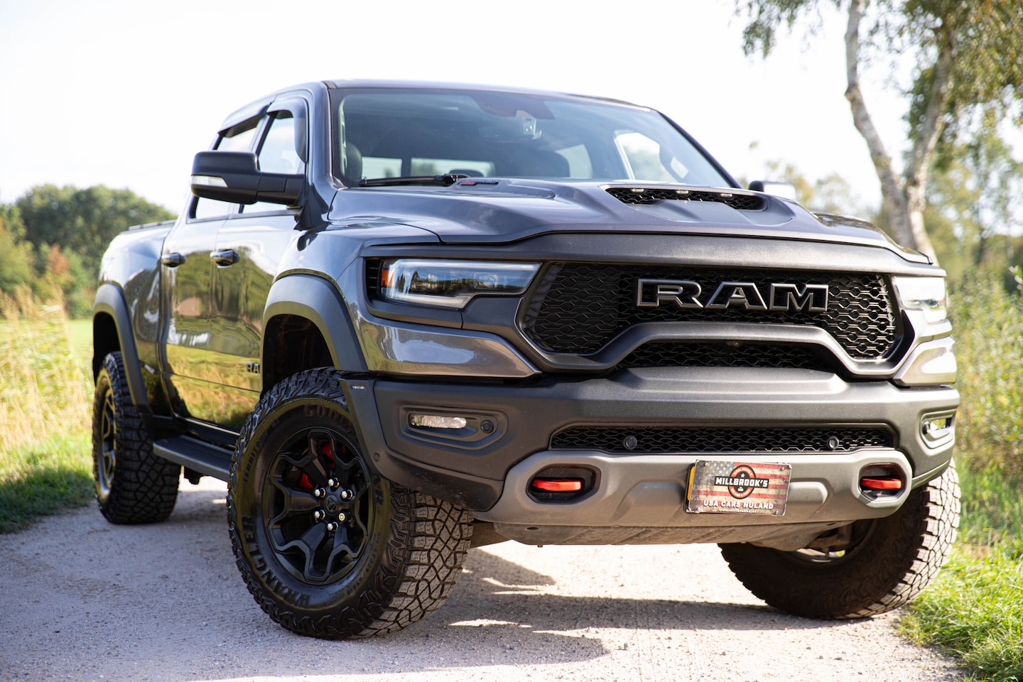 Dodge Ram 1500 - 6.2 V8 4x4 Crew Cab TRX 6.2 V8 4x4 Crew Cab TRX - AutoWereld.nl