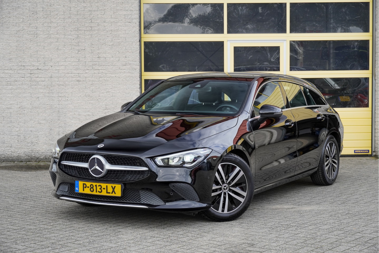 Mercedes-Benz CLA-klasse Shooting Brake - 180 Automaat! Business Solution BJ2022 Lmv 17" | Led V+A | Pdc | Achteruitrijcamera | Navi - AutoWereld.nl