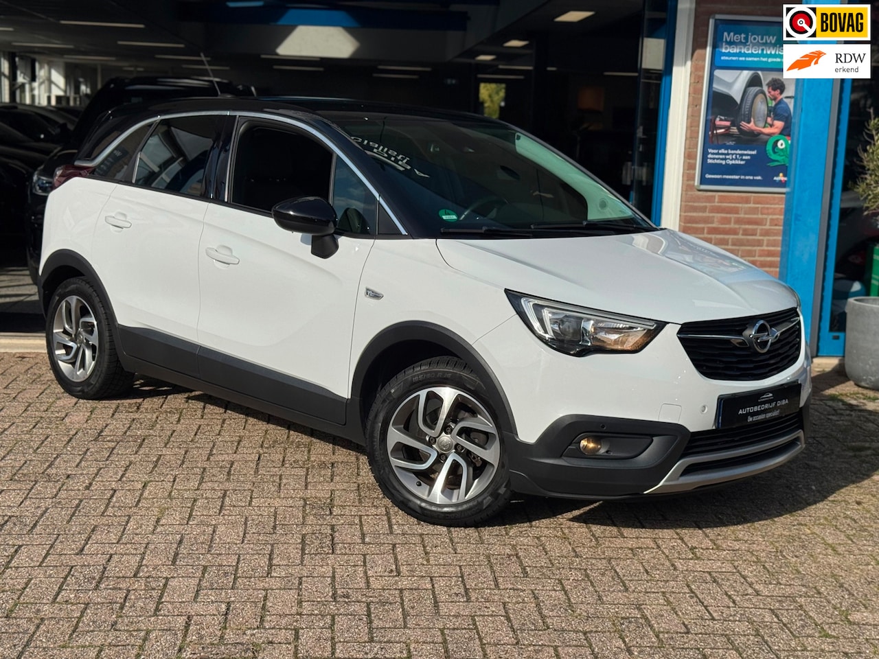 Opel Crossland X - 1.2 Innovation 2018 WIT NAVI CLIMA LM NAP! - AutoWereld.nl