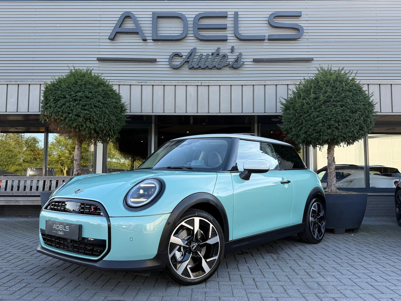 MINI 3-Deurs - Cooper S 2.0 Classic M Panodak HUD Camera Keyless Dealer Onderhouden 1e Eigenaar - AutoWereld.nl