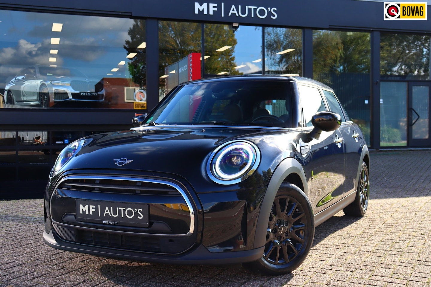 MINI Cooper - 1.5 Aut. 5 Deurs|Pano|Led|Keyless|Carplay|Sfeer|Facelift - AutoWereld.nl
