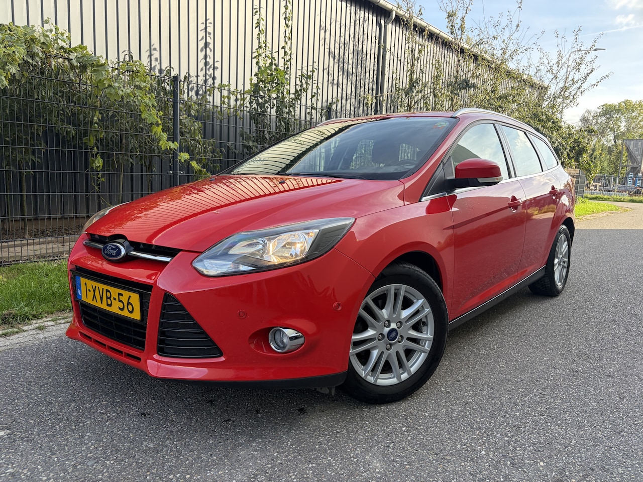 Ford Focus Wagon - 1.0 EcoBoost Edition Plus / NAVI / AIRCO / CLIMATE / 141dkm! - AutoWereld.nl