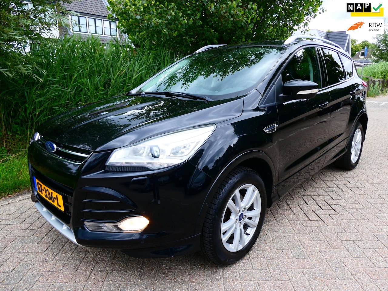 Ford Kuga - 1.5 Titanium Styling Pack 150pk Clima Navi Trekhaak 2.000kg. - AutoWereld.nl