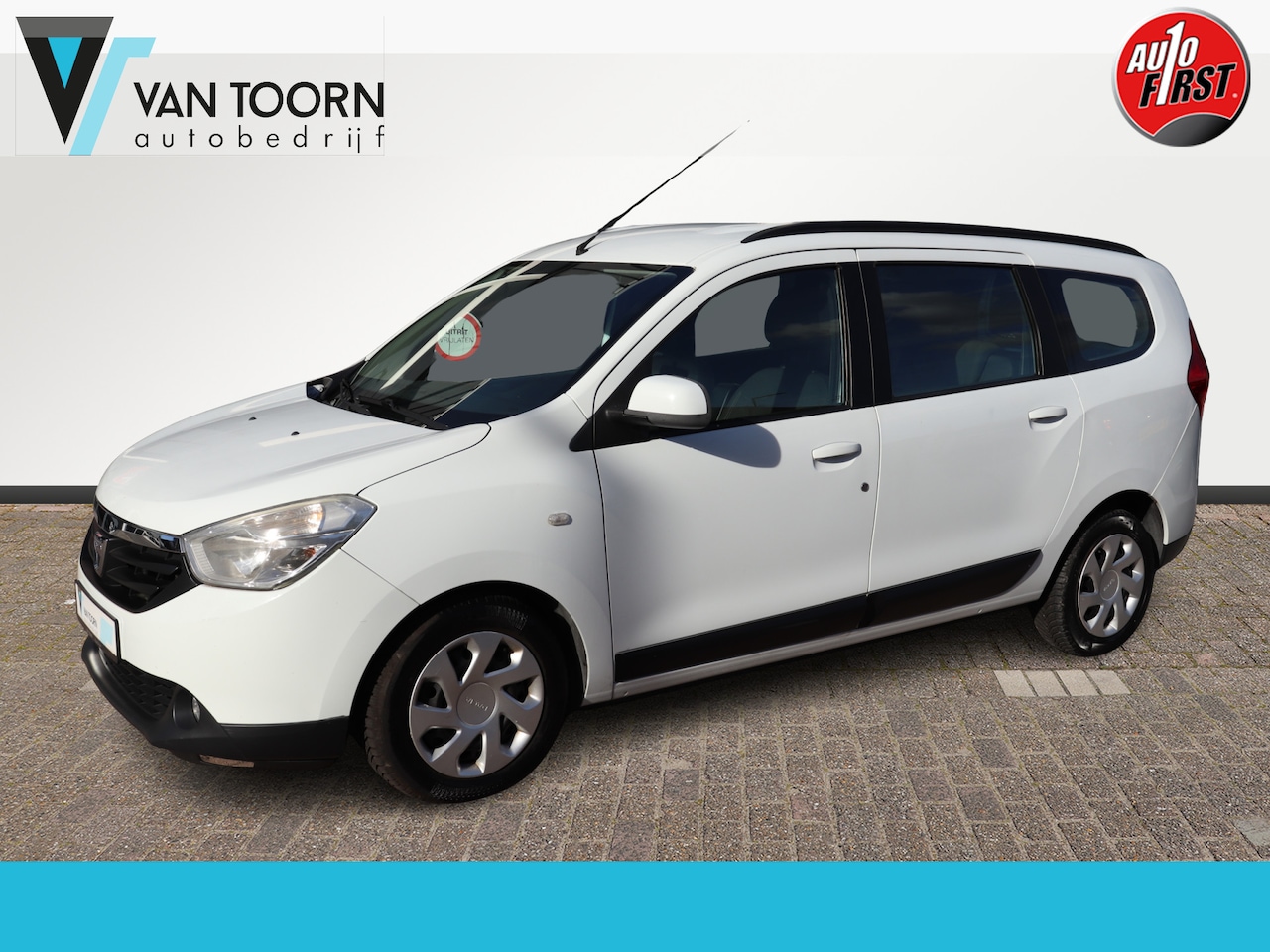 Dacia Lodgy - 1.2 TCe Lauréate 5p. Trekhaak, goed onderhouden. - AutoWereld.nl