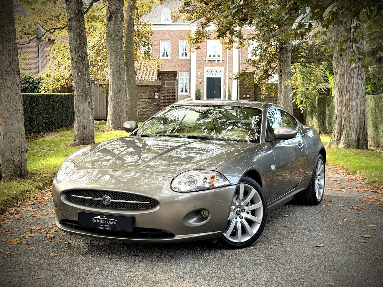 Jaguar XK - 4.2 V8 Coupé 4.2 V8 Coupé - AutoWereld.nl