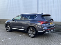 Hyundai Santa Fe - 1.6 T-GDI PHEV Premium Sky 7p. Leder / panoramadak / stoelverw./koeling / aut.parkeren
